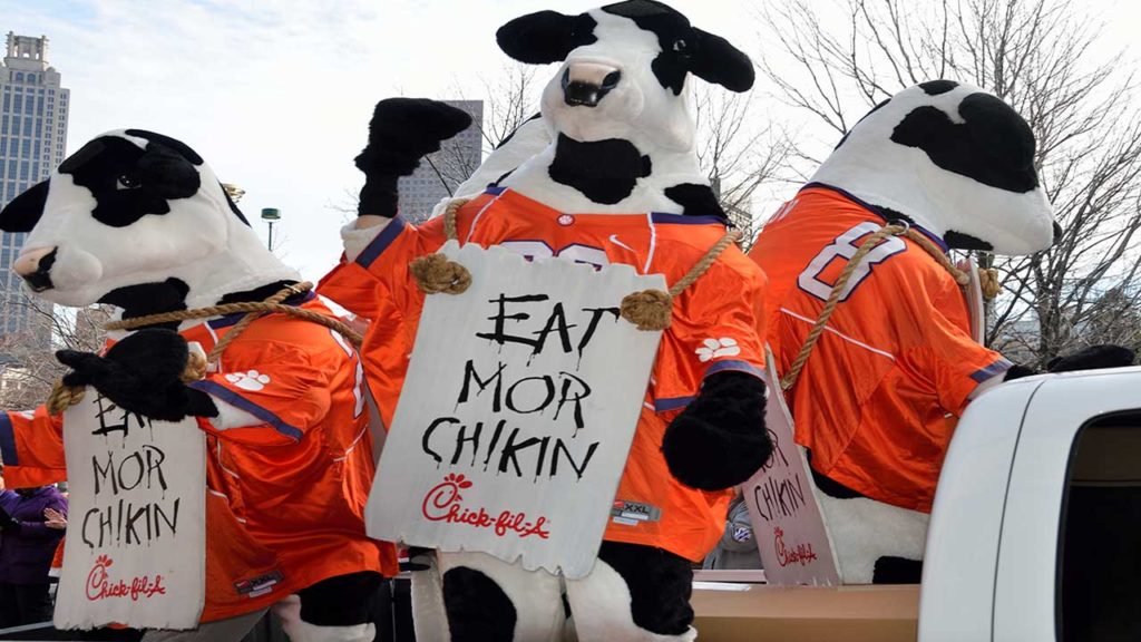 Restaurant chain won’t compromise on the 4th Commandment