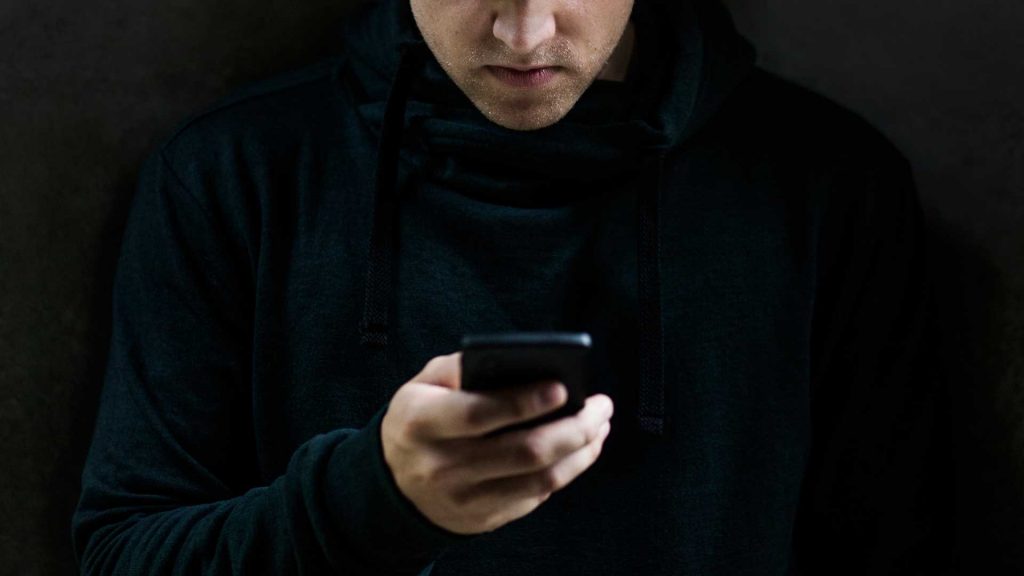 Solomon on smartphones and the pull of pornography