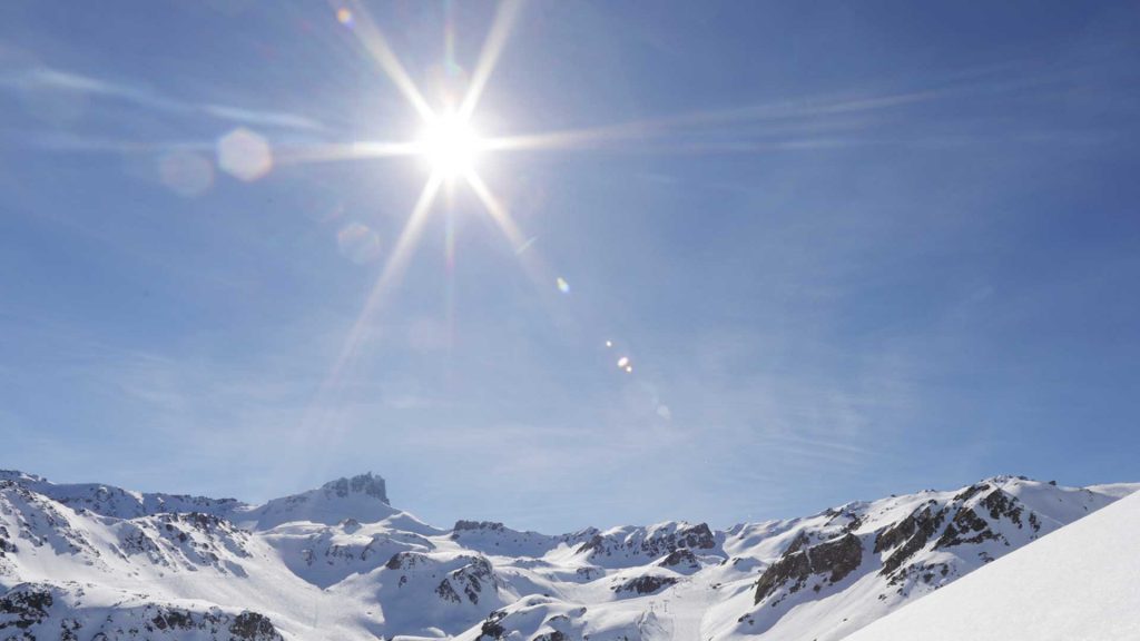 December 24 – The Christmas sun