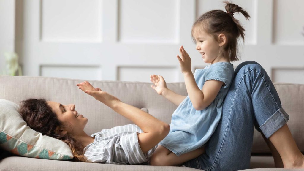 10 games you can play with your toddler without having to roll off the sofa