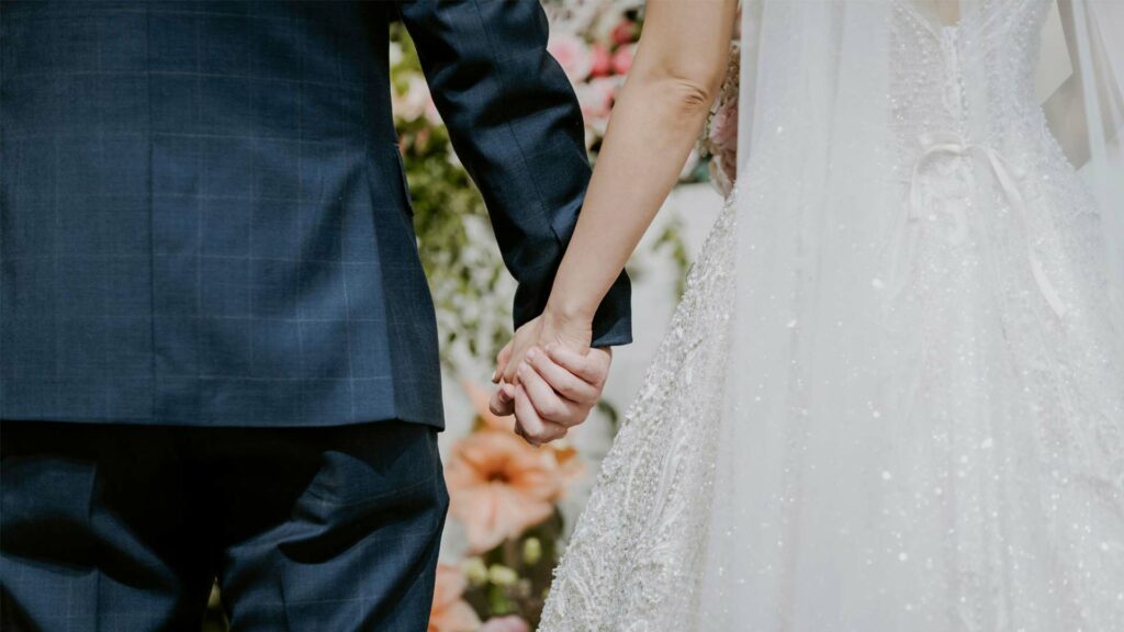 January 11 – The king and his bride