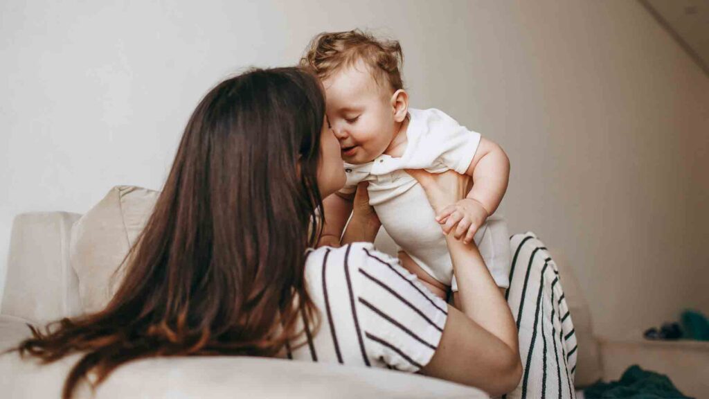 9 in 10 Canadian women in their 20s who “practice a religion” are now childless